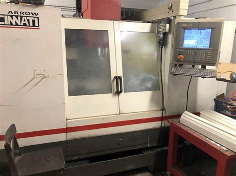 CINCINNATI MILACRON ARROW 1000 CNC milling machine.